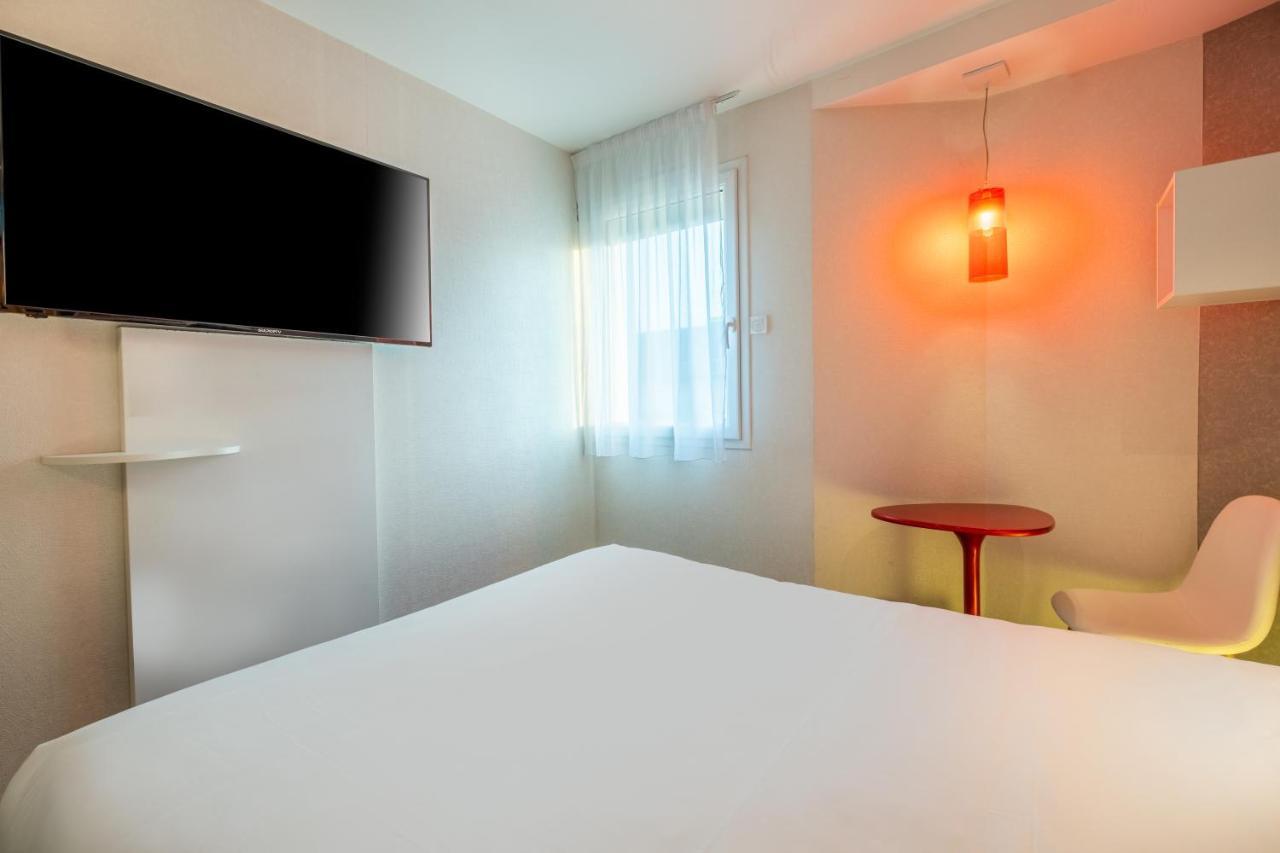 Готель Ibis Styles Blois Centre Gare Екстер'єр фото
