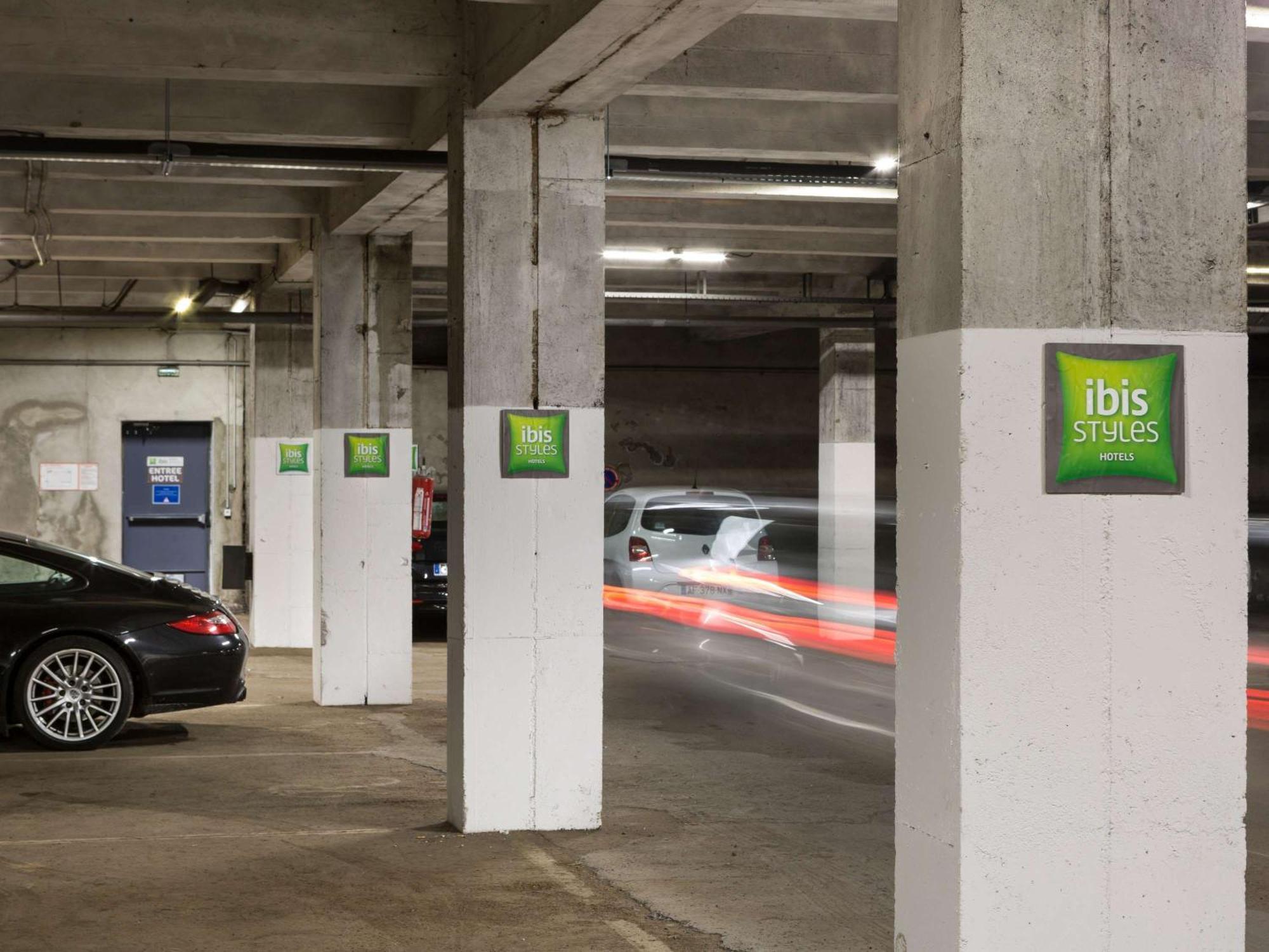 Готель Ibis Styles Blois Centre Gare Екстер'єр фото