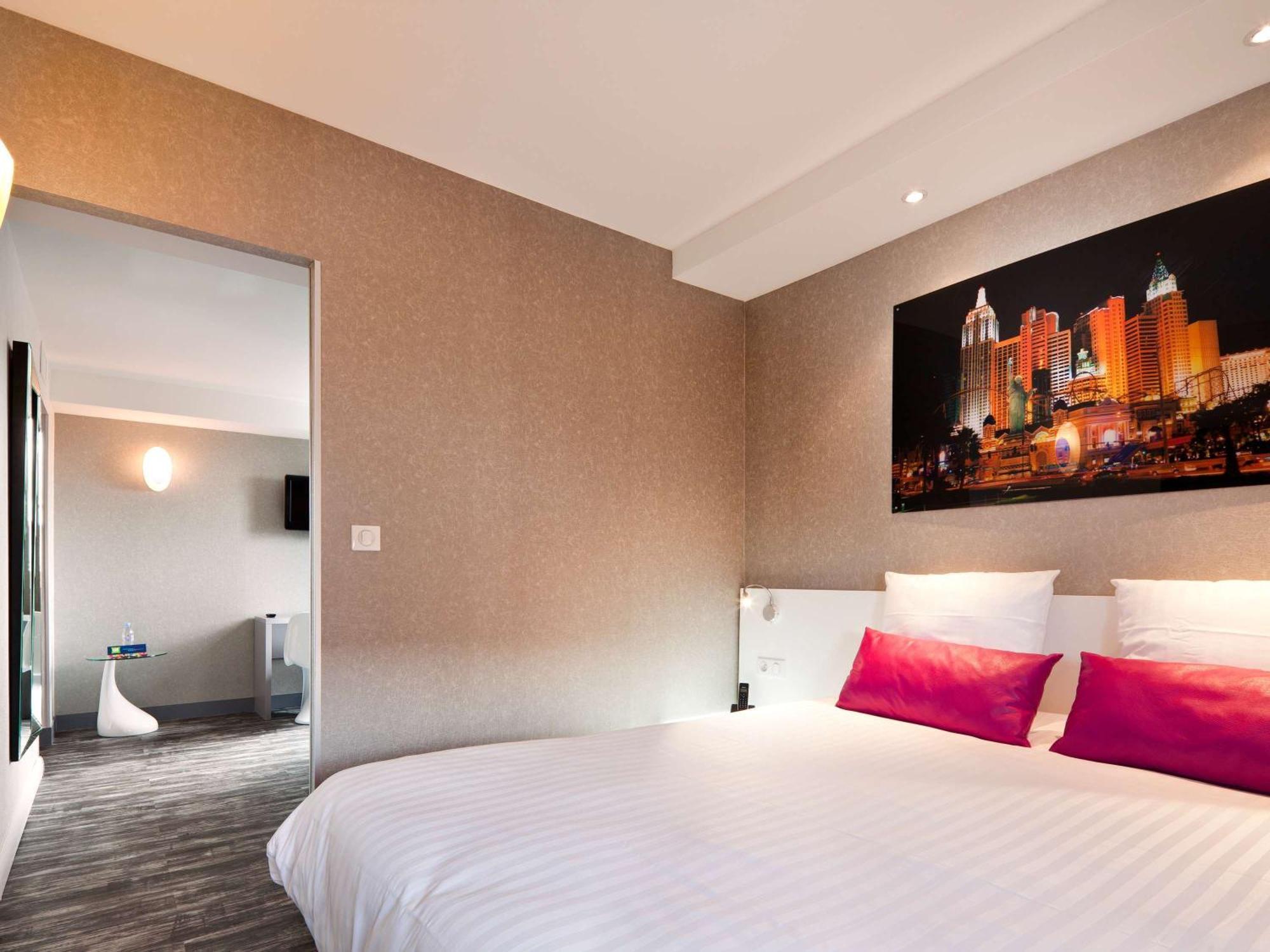 Готель Ibis Styles Blois Centre Gare Екстер'єр фото